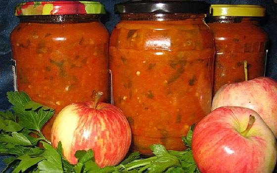 Лучшие рецепты аджики из яблок, помидор, перца, цуккини и хрена - фото