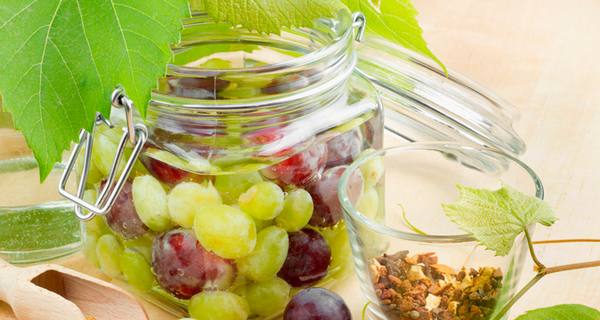Как замариновать виноград: рецепты на любой вкус - фото